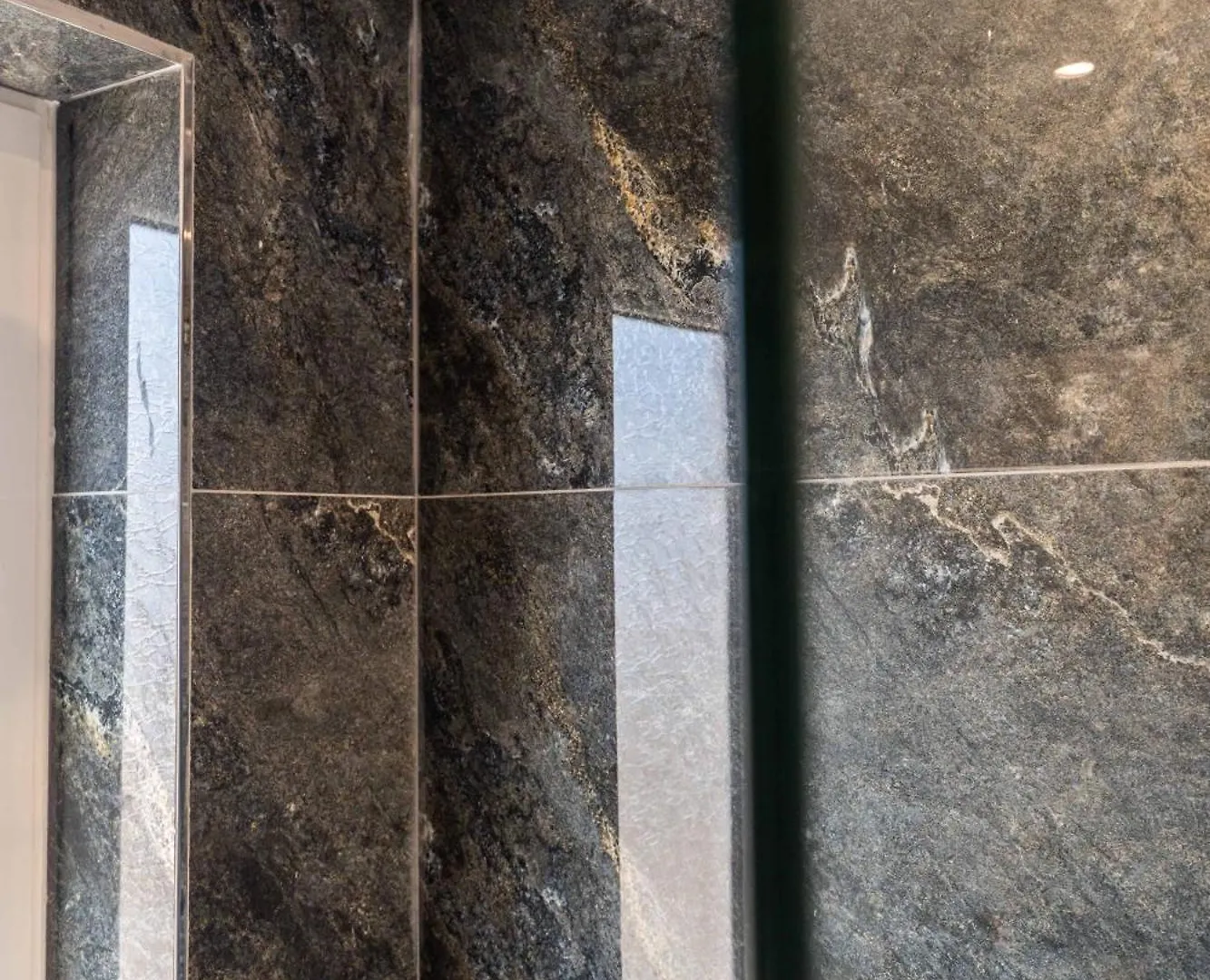 Eden Suites&Apartments Saranda 0*,