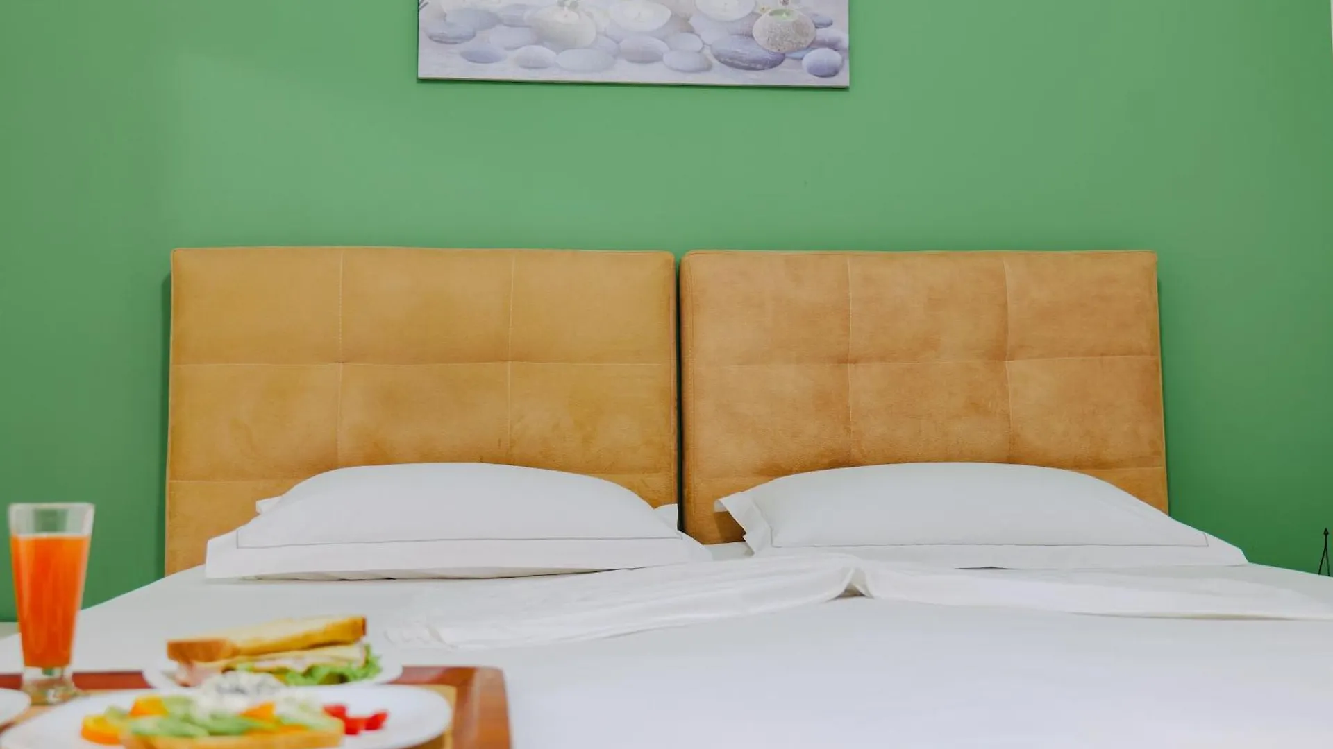Eden Suites&Apartments Saranda 0*,