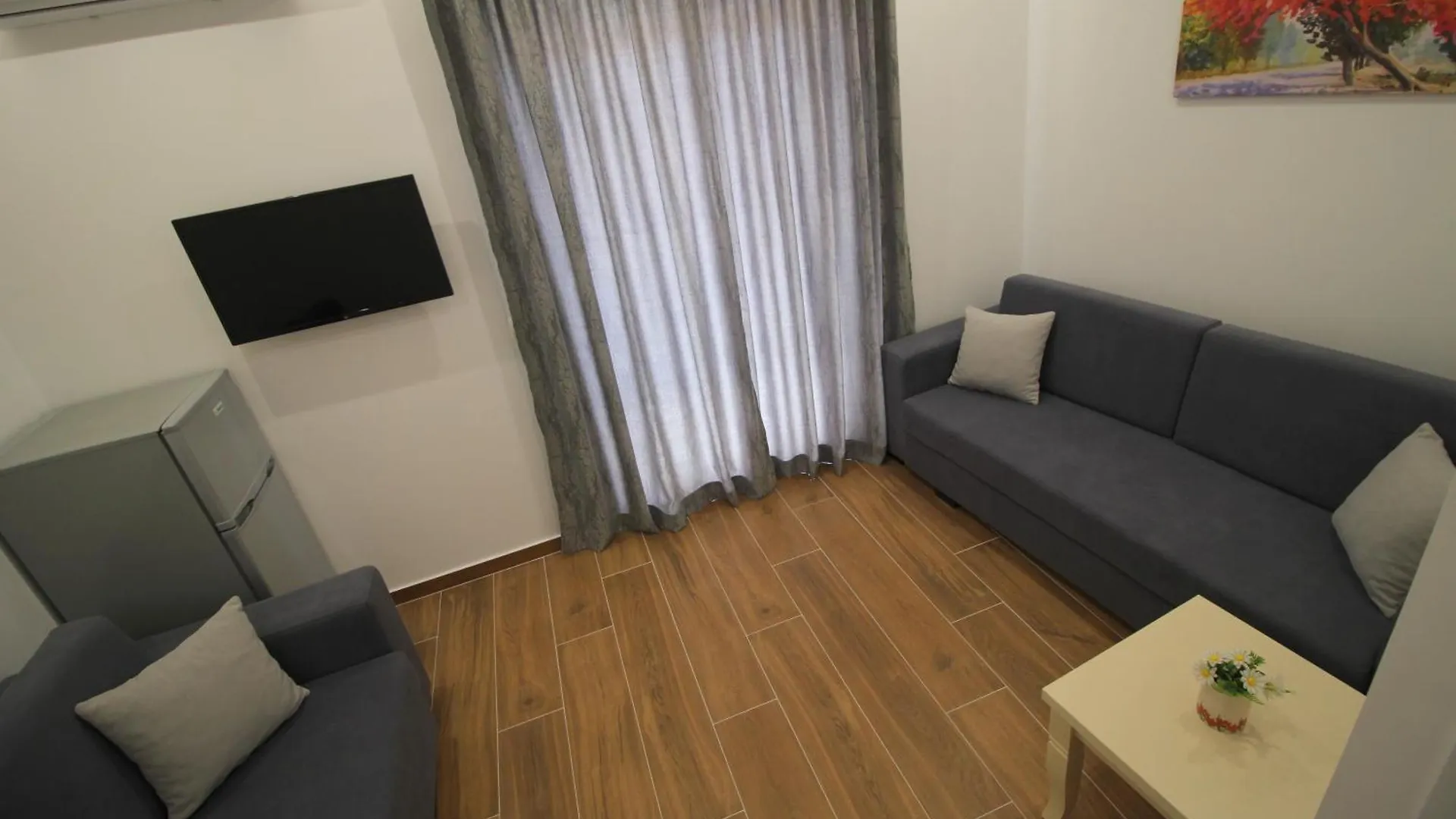 Eden Suites&Apartments Sarandë 0*,